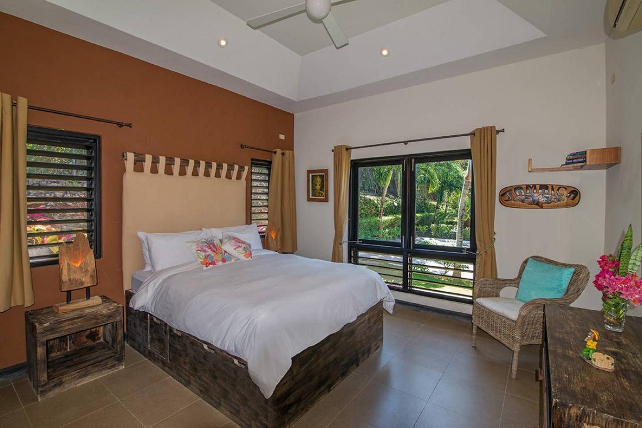 Luxury Villa Sleeps 6, Beach Access, Montego Bay Exterior photo